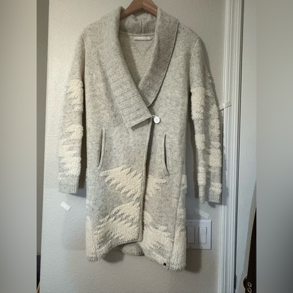 One Grey Day Heather Gray Long Cardigan with Shawl Collar and Geometric Pattern - Picture 1 of 15